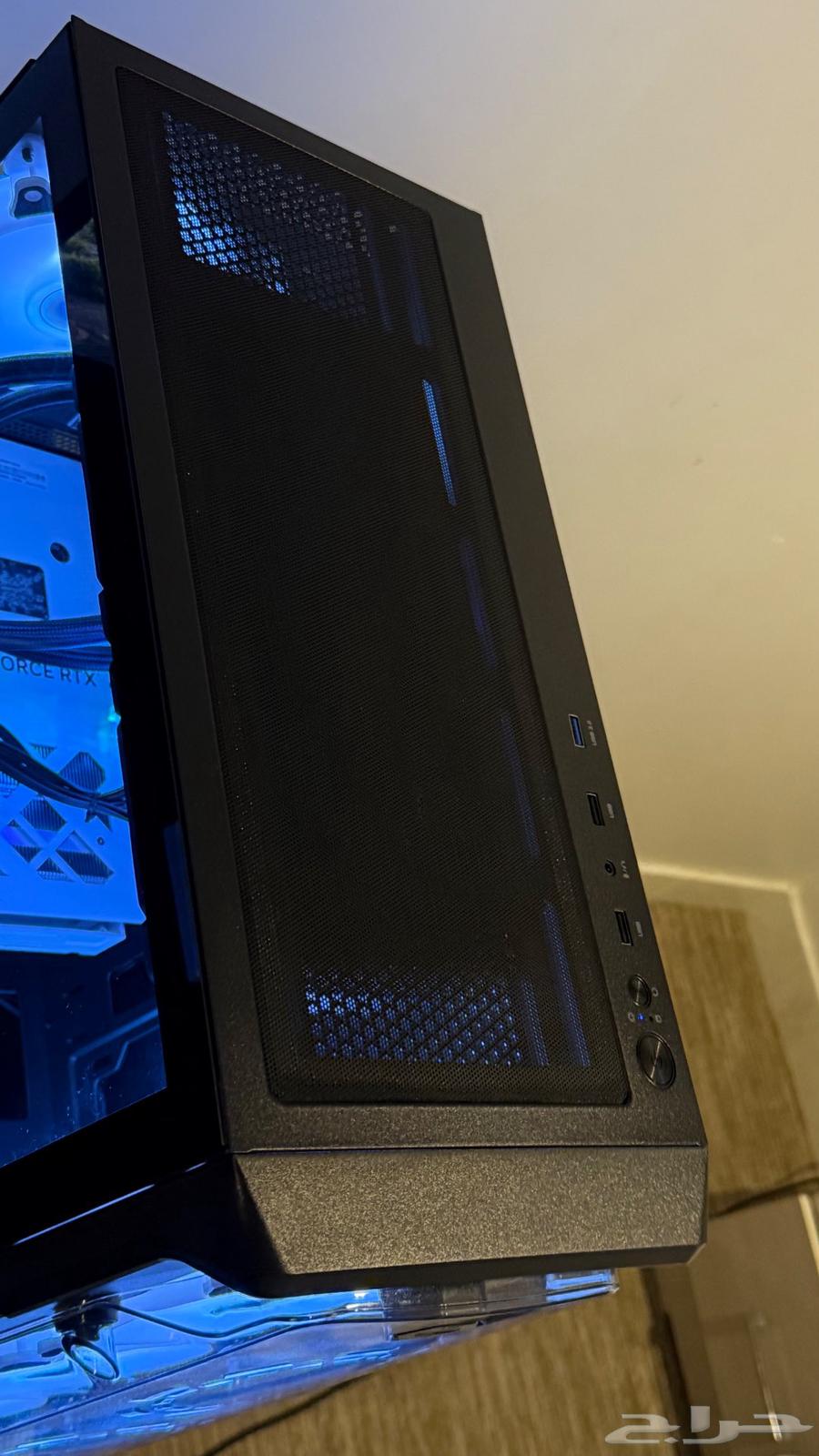 For sale: PC with screen and keyboard63157650744449112