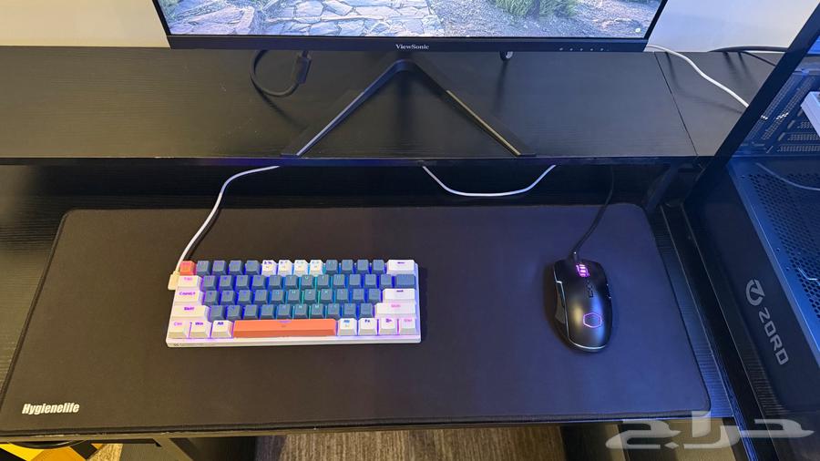 For sale: PC with screen and keyboard63157650744449114