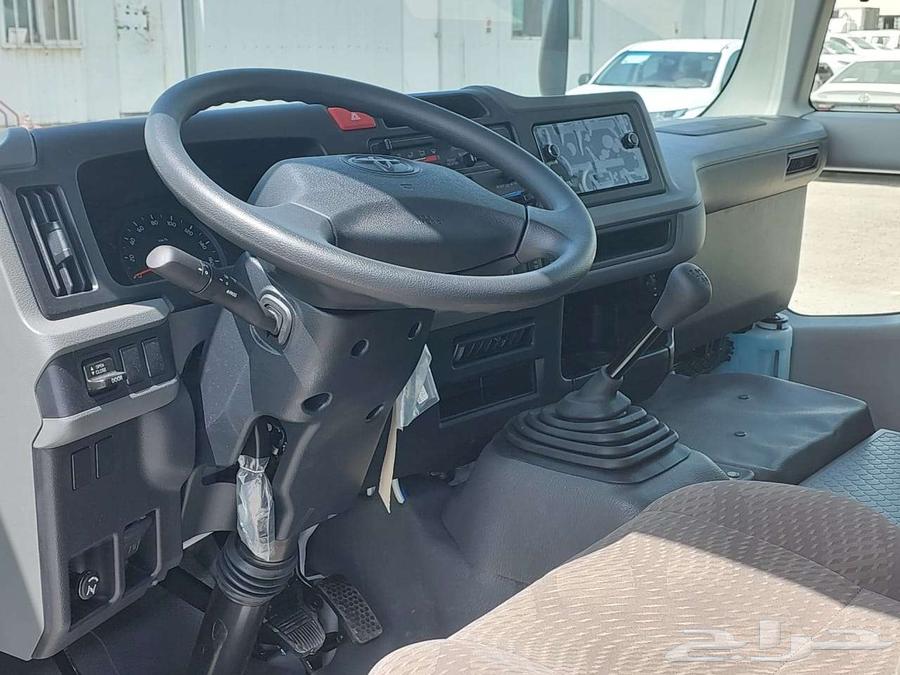 Toyota Coaster bus, 23 passengers, diesel 6-cylinder, manual transmission, 2024 Premium63232668972674112