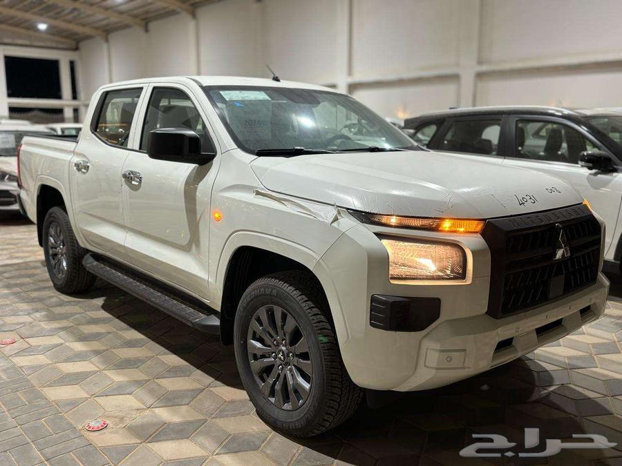 Mitsubishi L200 double diesel automatic with central air conditioning63223384050562111