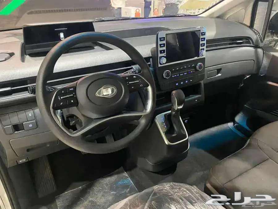 Hyundai Staria Diesel 9-seater 2025 Cash and Installments63226292471041114
