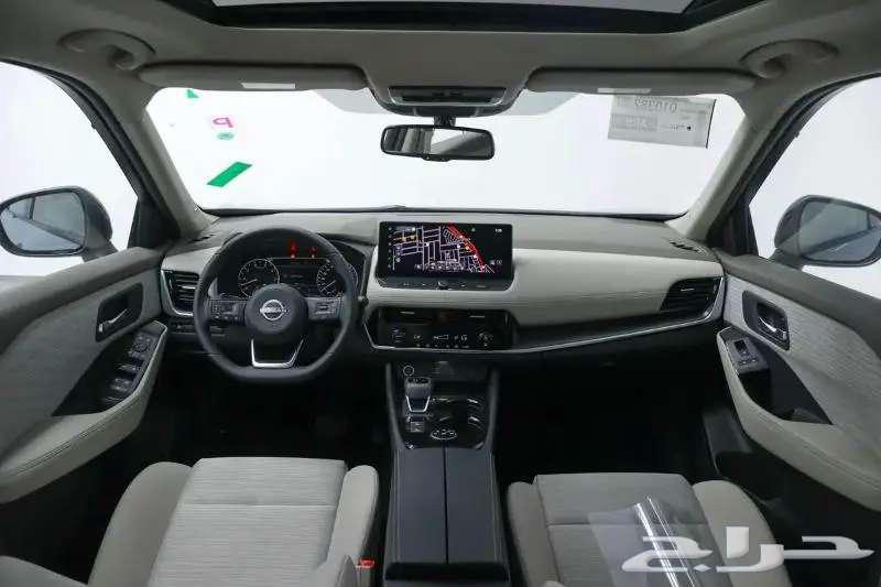 Nissan X-Trail SV Plus with panoramic roof, available in standard cash and installments63227316966659114