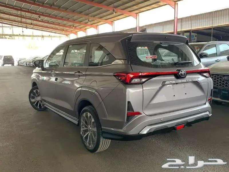 Toyota Vellfire GLX 2024 model, cash and bank available63227316890242114
