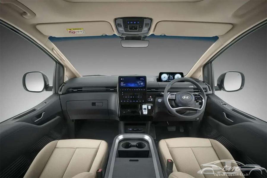 Hyundai Staria 9-Seater Diesel 202563228329774849113