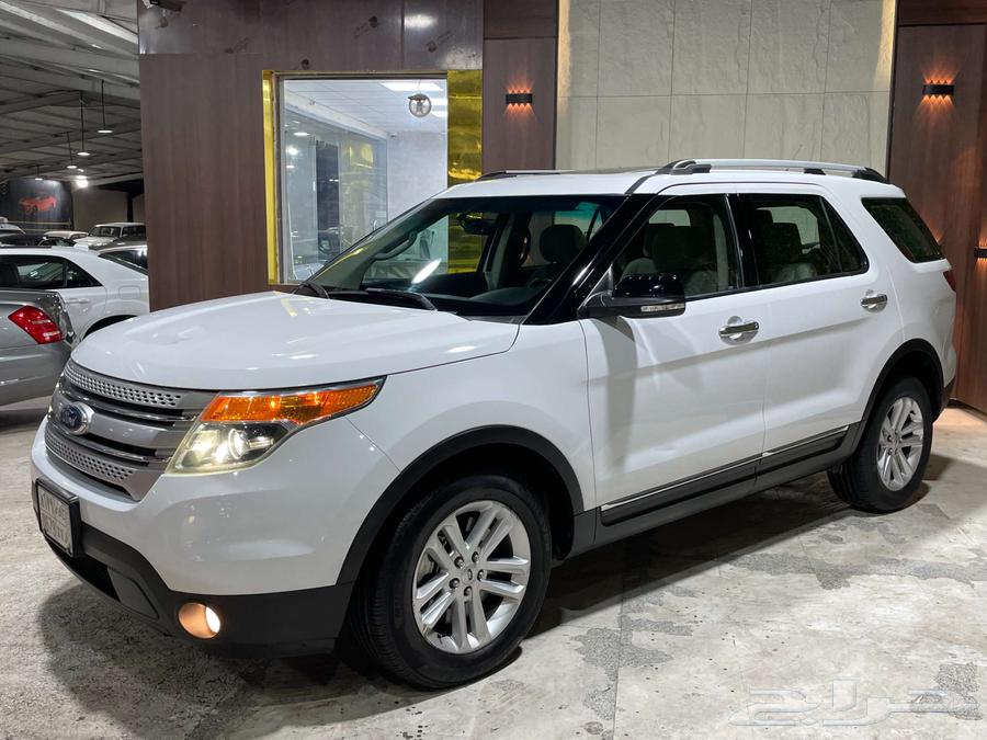((SOLD)) Ford Explorer XLT, fully loaded, model 201563226308737154112
