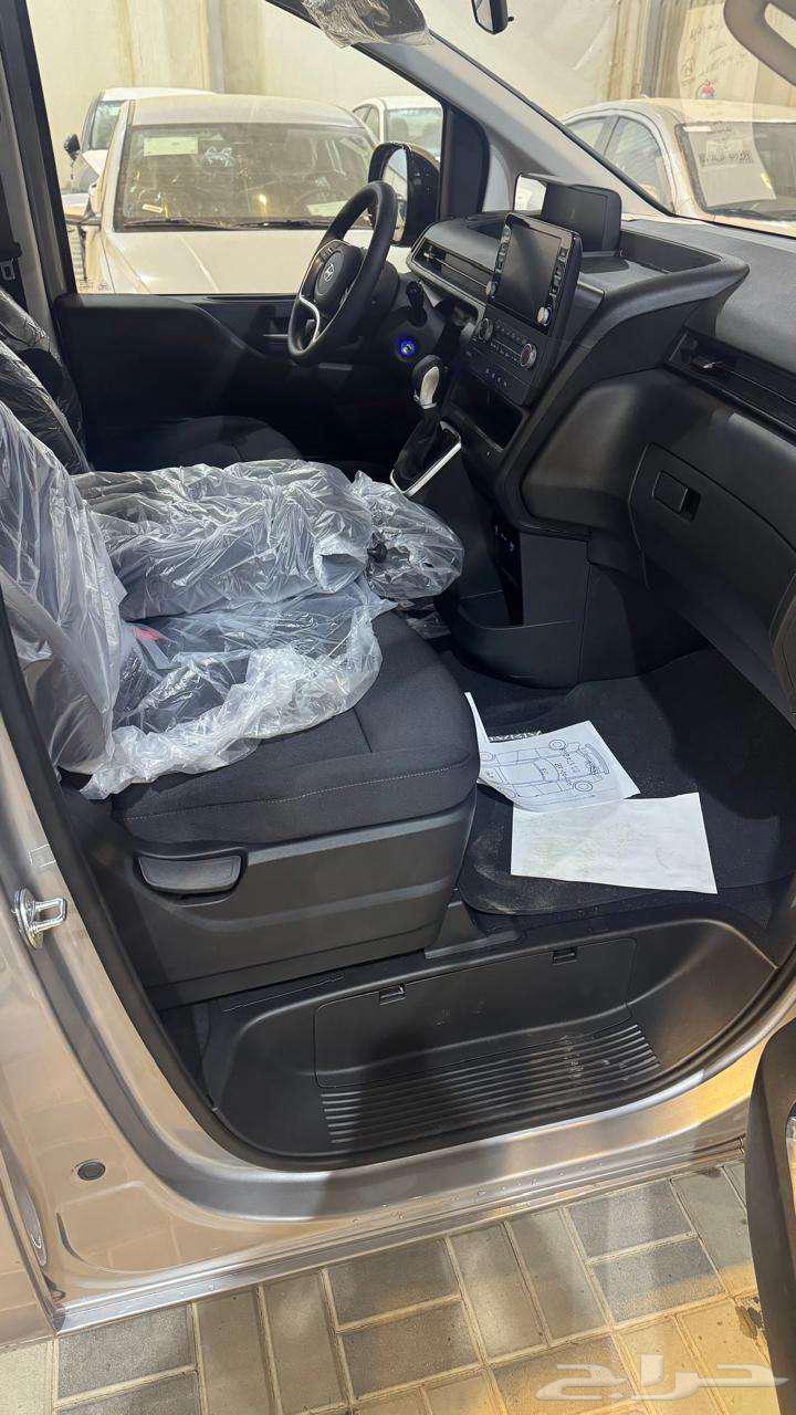 Hyundai Staria diesel 11-seater, cash and installment offers through banks and companies63224362361731114