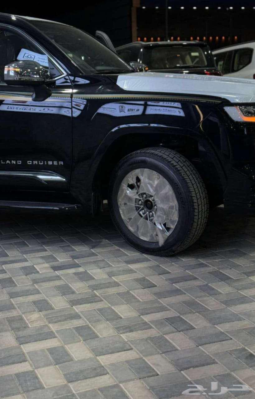تويوتا لاندكروزرVXR.Zفل كامل بريمي2024-41200063223895996290112