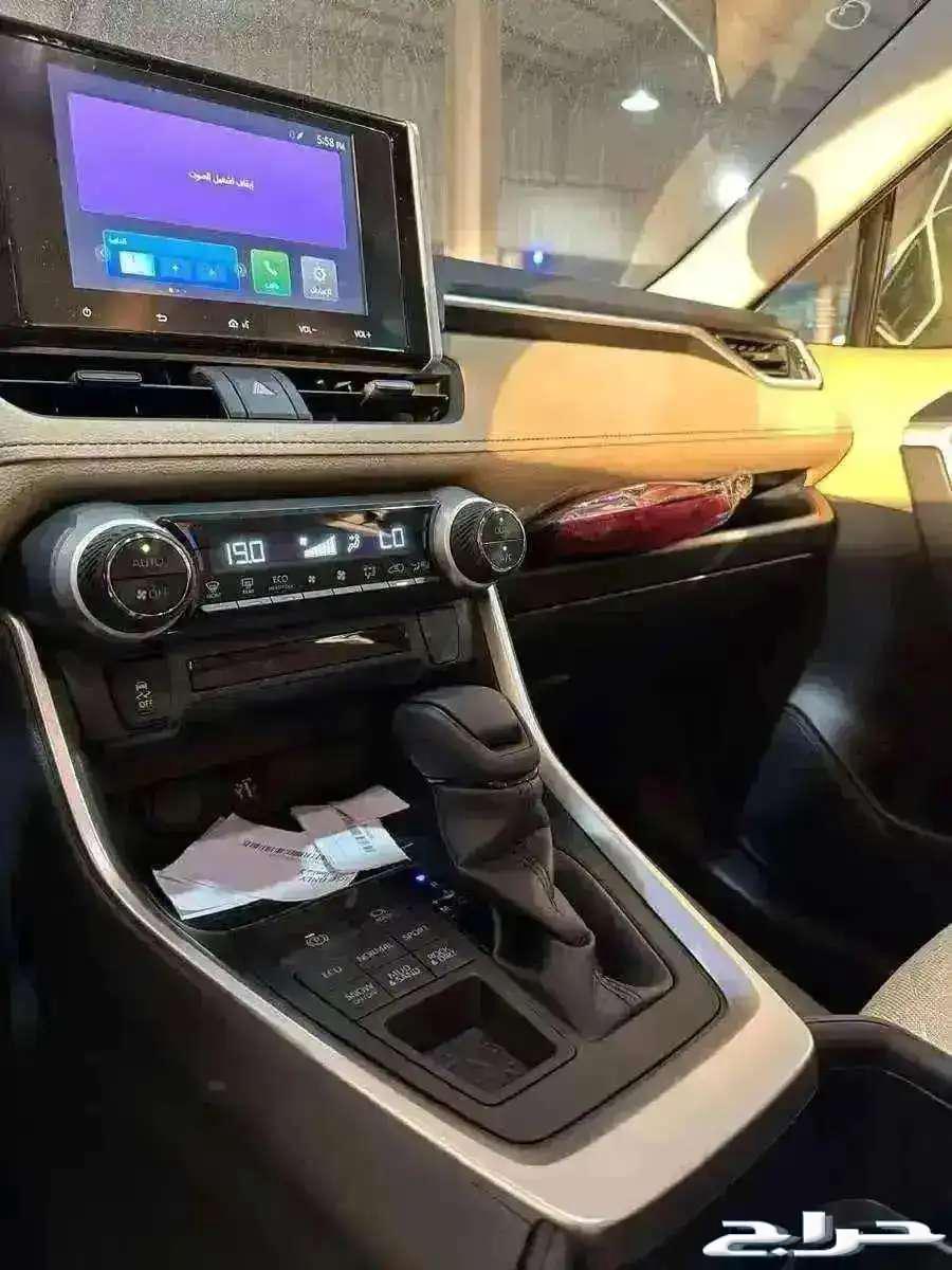 تويوتا راف فور XLE بنزين 202563222856096513111