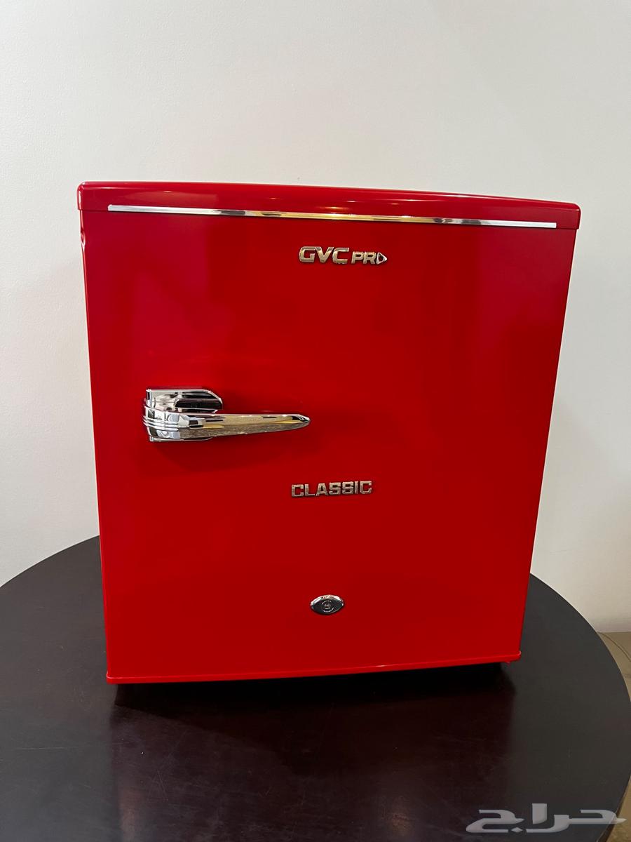 ثلاجة GVC Pro كلاسيك لون احمر شبه جديدة631543754901781126