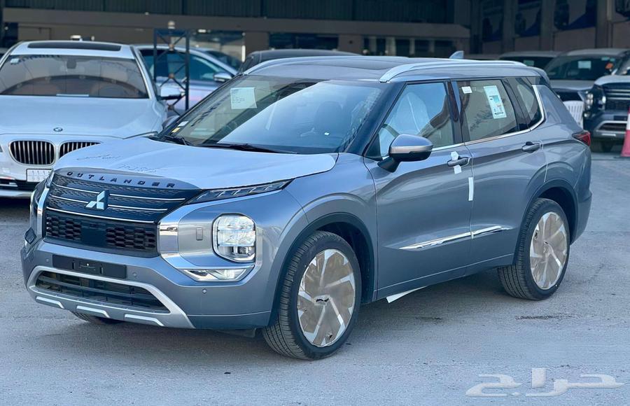 Mitsubishi Outlander 4x4 fully loaded 7-seater 202463223383612929111