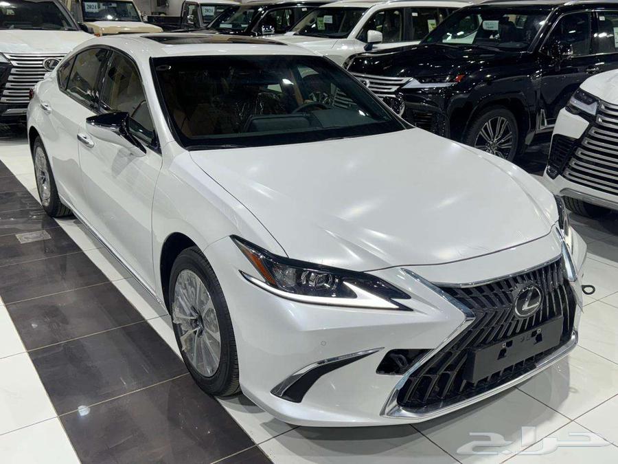 لكزس ES 350 بريمي فتحة سقف 2024 اللون الابيض63224391723395112