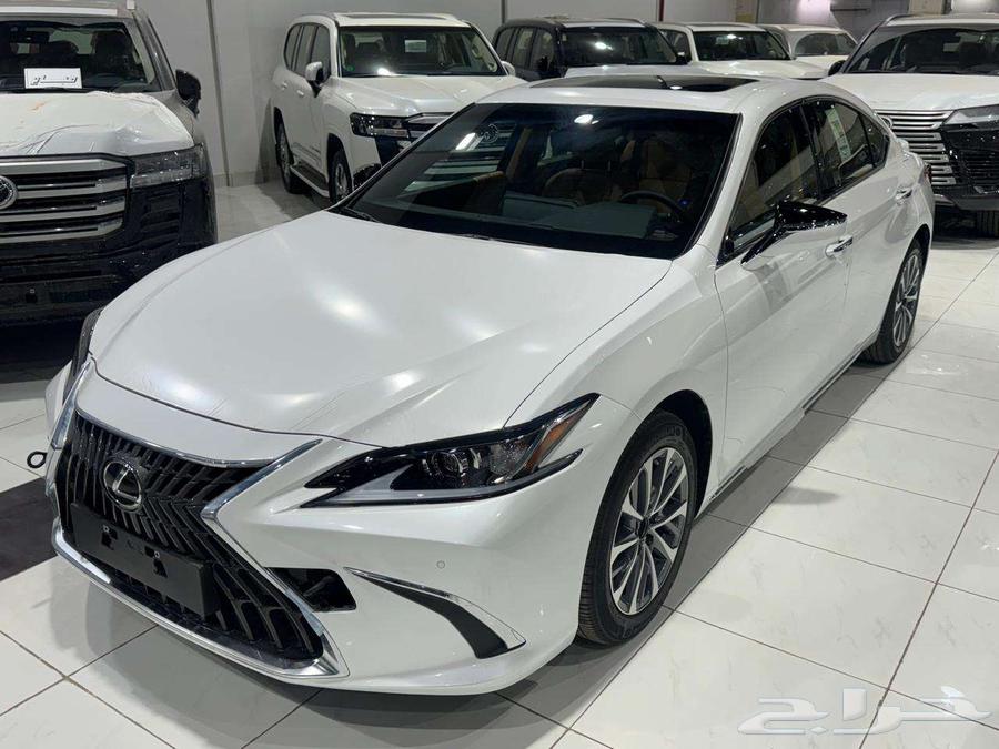 لكزس ES 350 بريمي فتحة سقف 2024 اللون الابيض63224391723395111