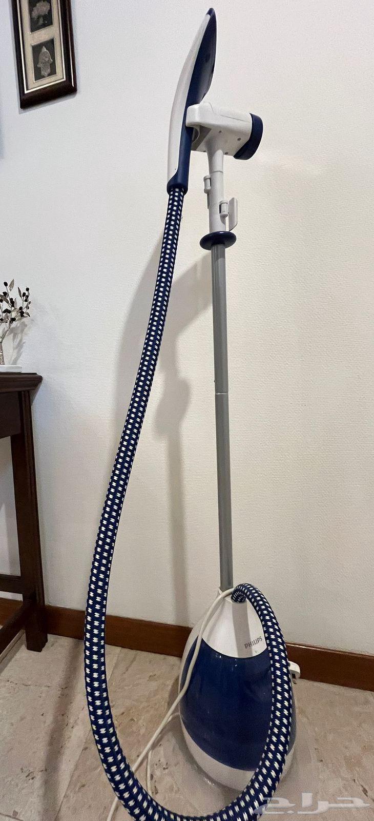 For sale: Philips vertical steam iron in excellent condition63201882334979113