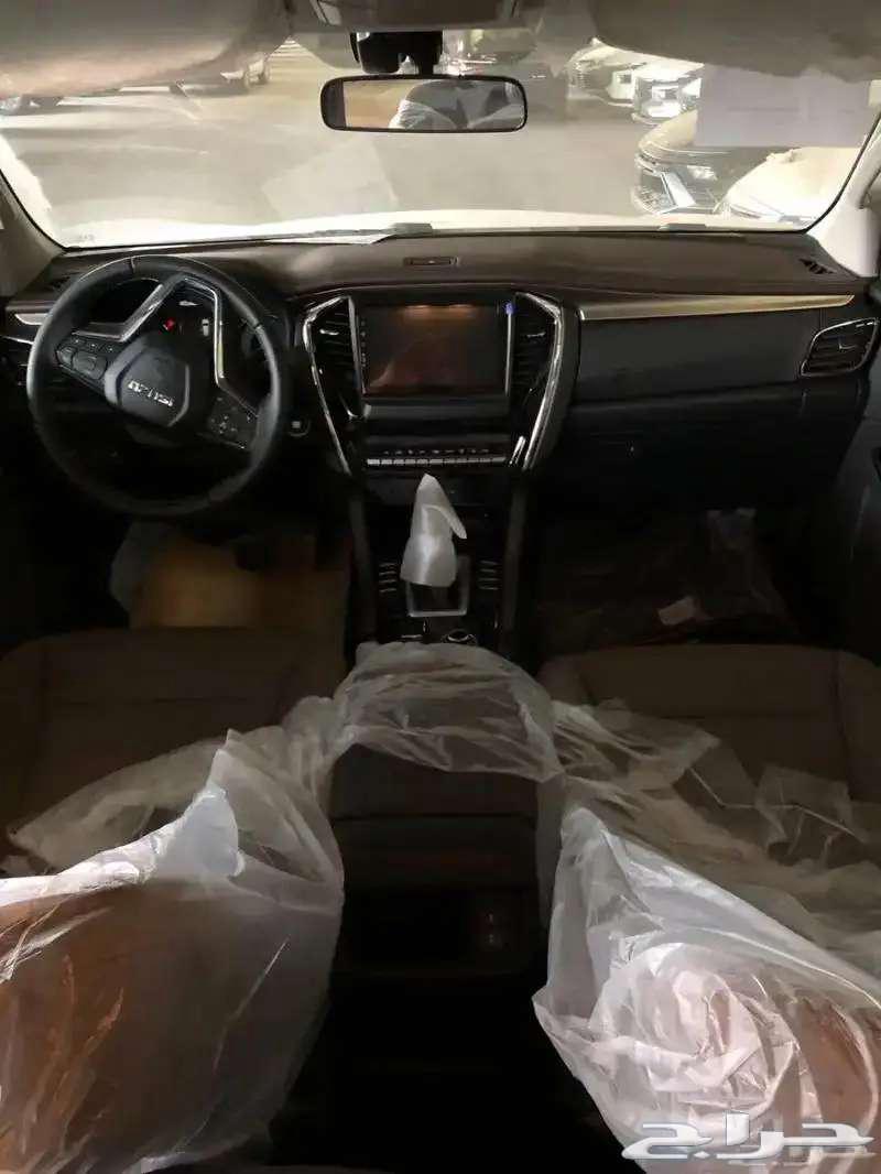 Isuzu MUX full option double diesel 2024 available at Al-Hassan63220344005635114