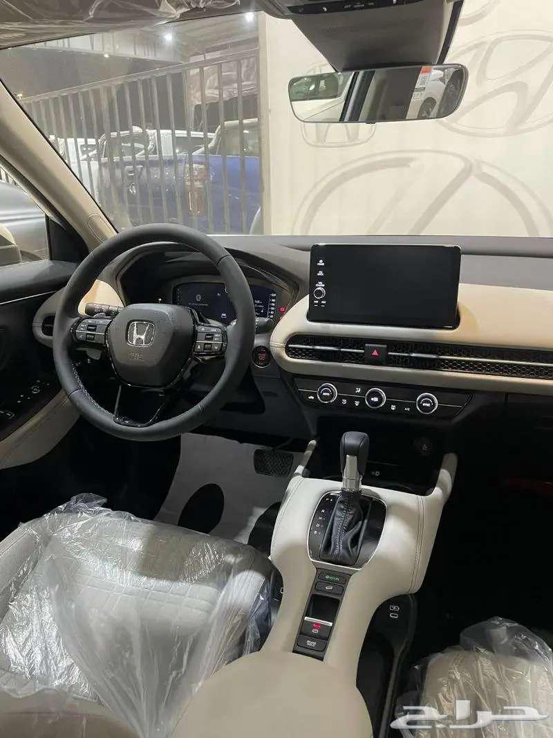 Special offer for 2024 Honda ZR-V Standard GCC, all colors available, installments63218828603651114