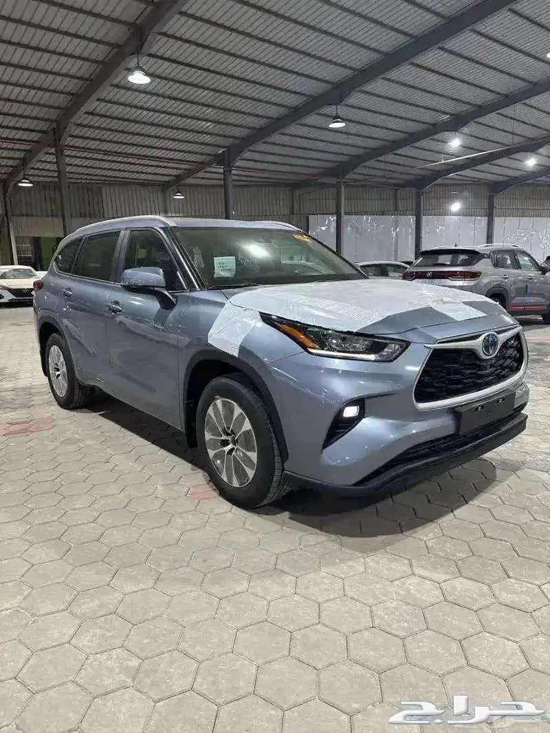 تويوتا هايلندر GLE موديل 202463219389677315111