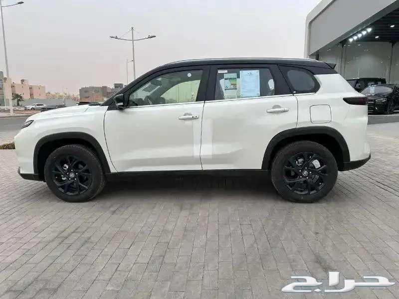 Toyota Urban Cruiser Standard and Full 2025, cash and installments63220849107713113