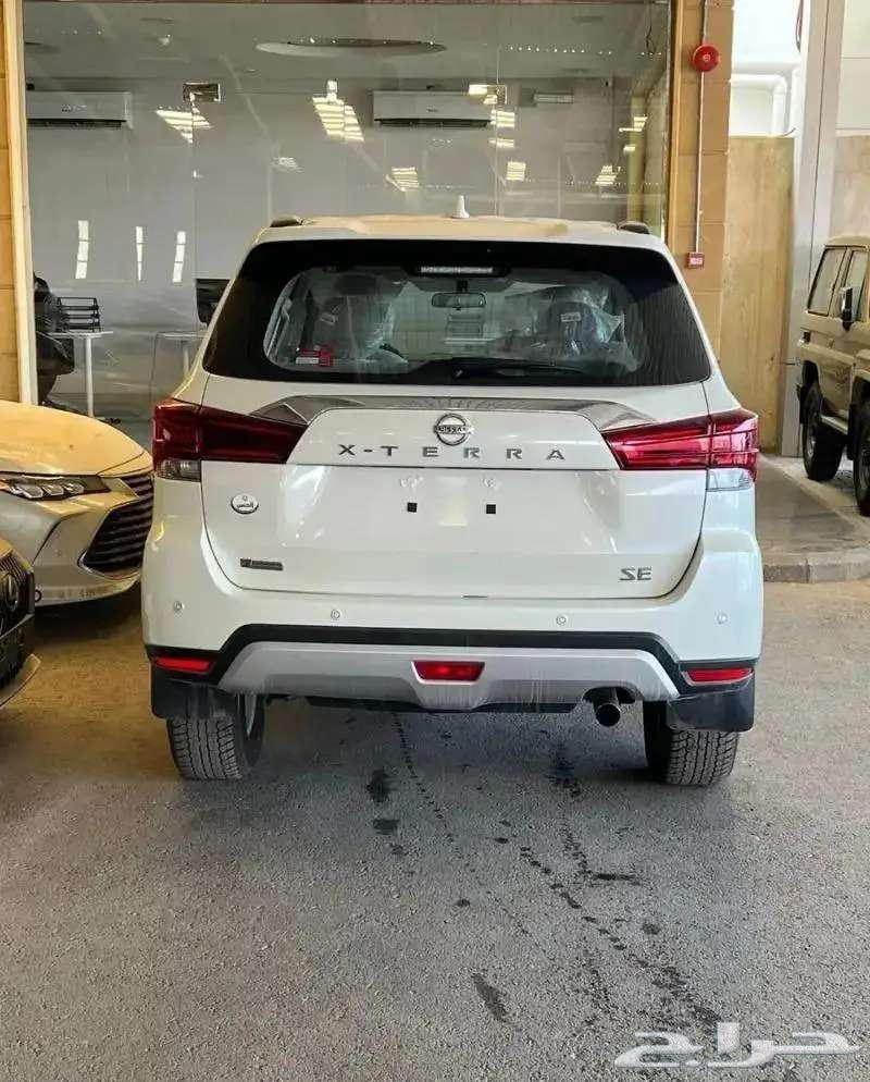 Nissan Exterra SE Standard without double 202363221894977922113