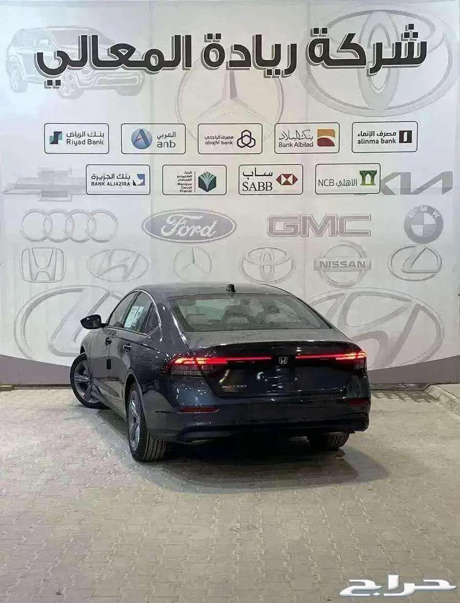 هوندا اكورد نص فل EX بنزين موديل 202563219853325441113