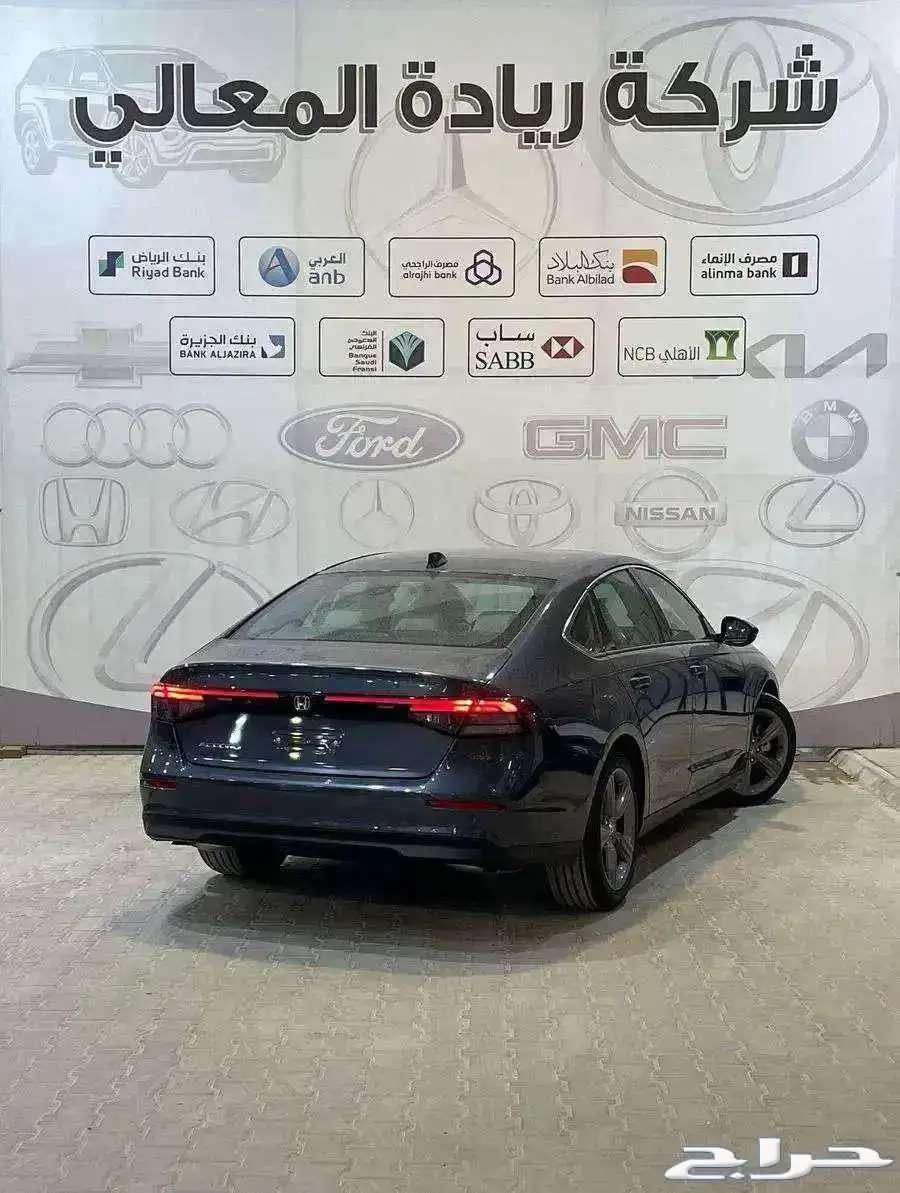 هوندا اكورد نص فل EX بنزين موديل 202563219853325441112
