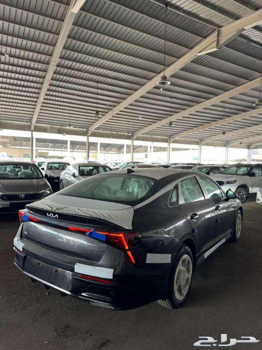 Kia K5 half-full 2025 model, cash and financing available at the lowest prices63220860045057114