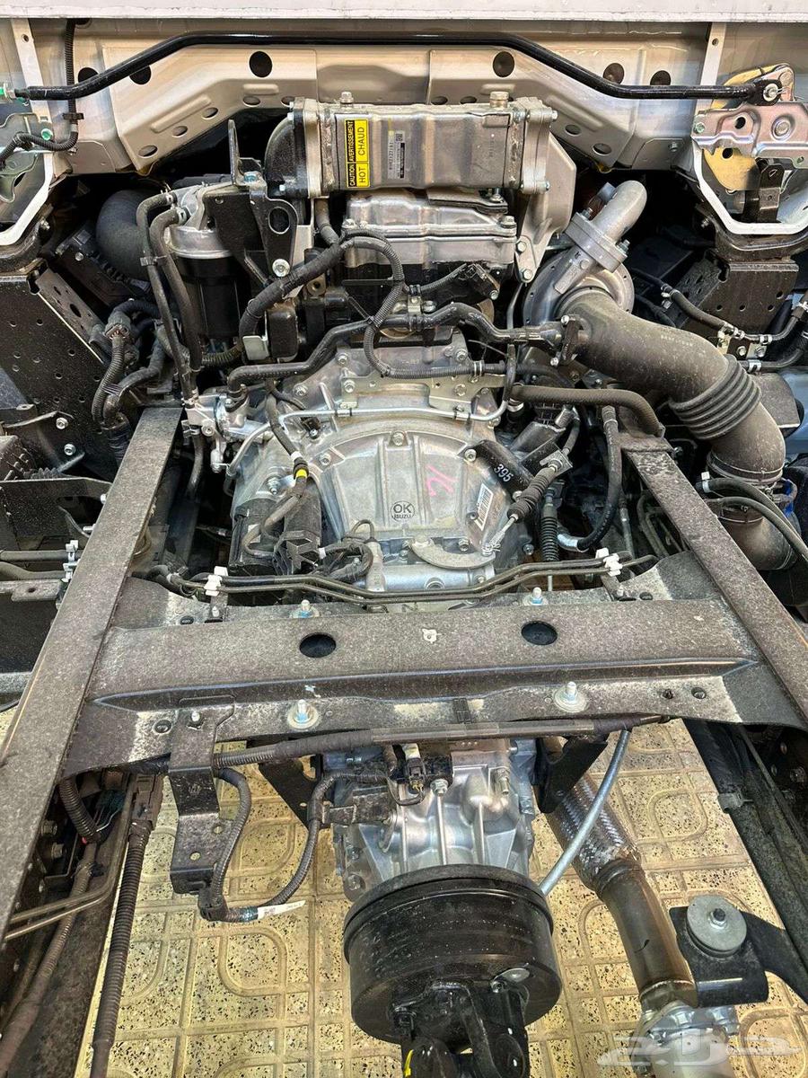 Isuzu D-Max 5 ton, 4.95 meter chassis, 2025, cash and installment available63221366094593113