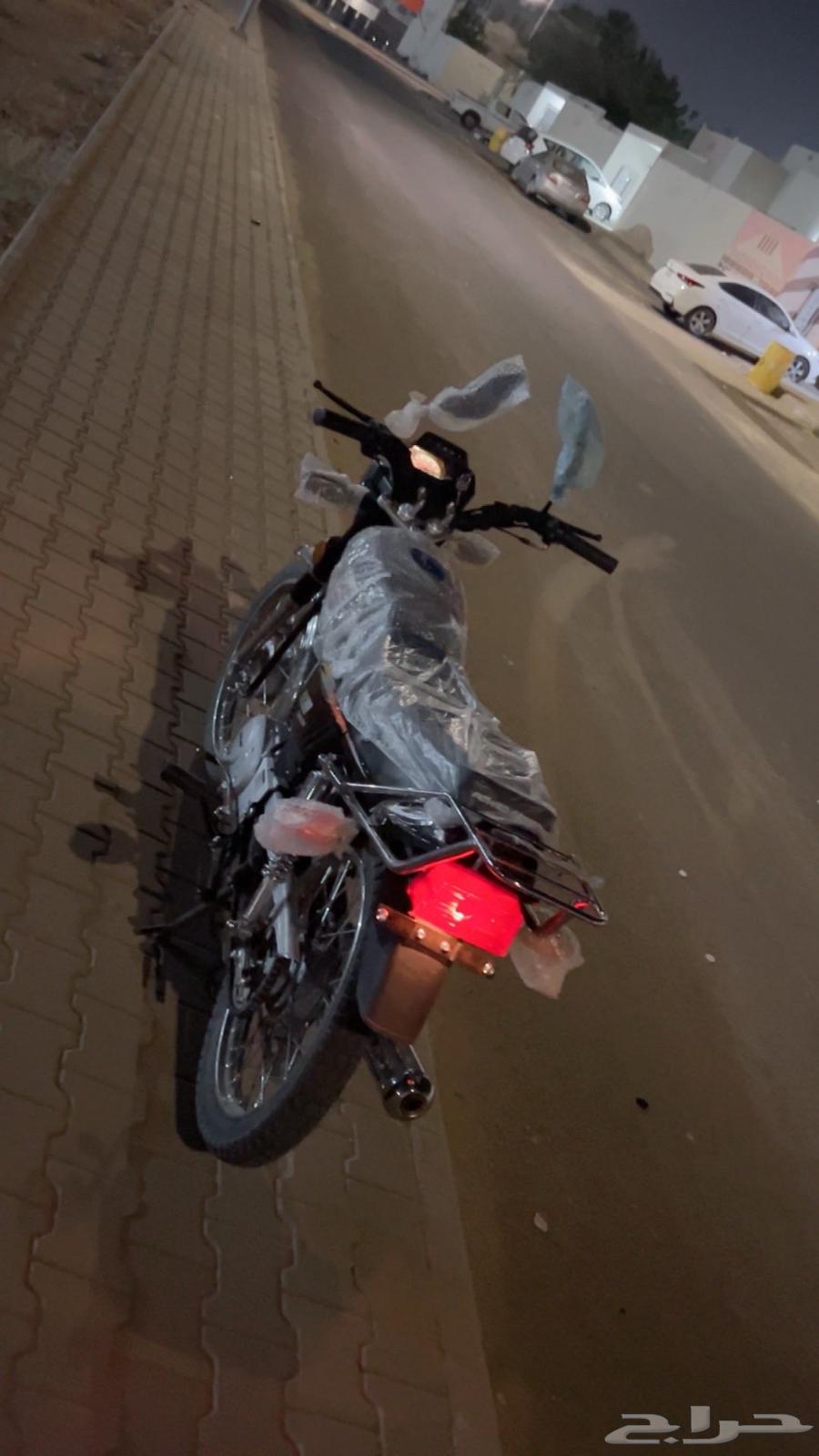 No selling of new sport motorcycles. Contact via WhatsApp only, and the location is silent.63221881525250112