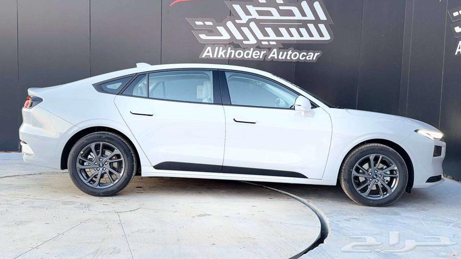 فورد تورس ترند 2025 لدى شركة الخضر لسيارات اقوى العروض63219856715393113