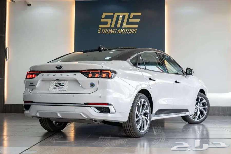 Ford Taurus Titanium - Model 202563221369353987113