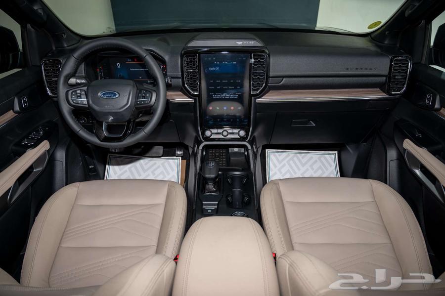 Ford Everest Limited 4X4 2.3 Model 202463221373797249113