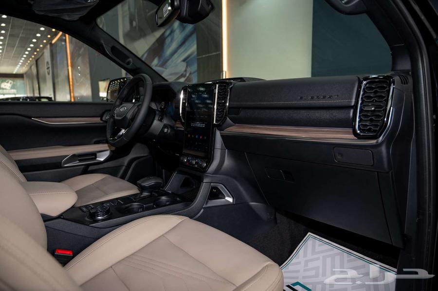 Ford Everest Limited 2.3 Model 2024... Installment offers63221380851074114