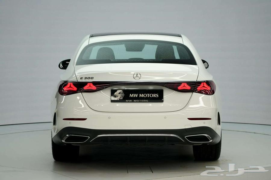 Mercedes E 300 2024 model, Gulf version, white exterior, catalan beige interior63220873437953114