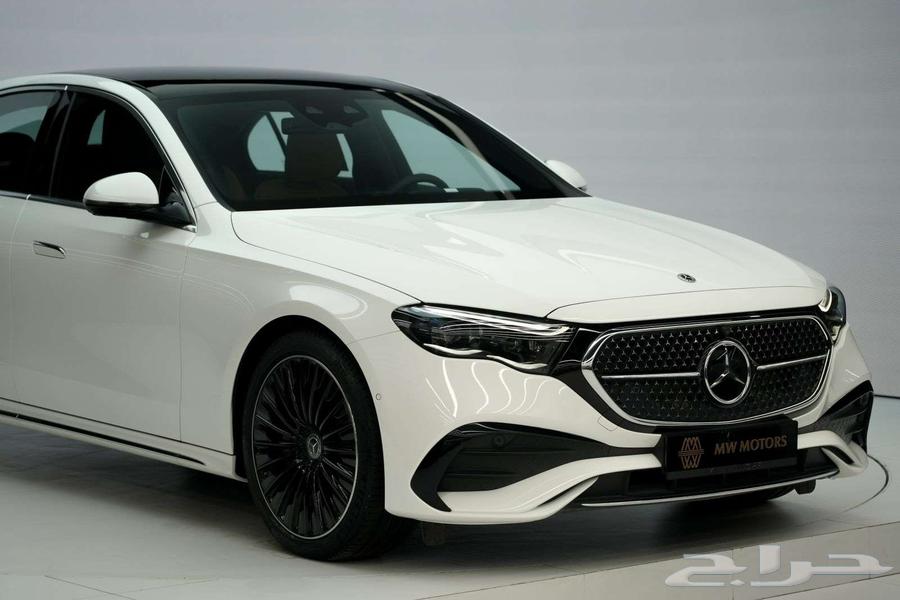 Mercedes E 300 2024 model, Gulf version, white exterior, catalan beige interior63220873437953112