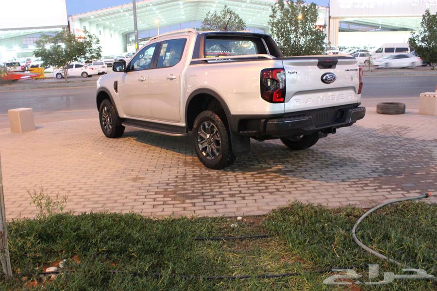 Ford Ranger half cab Gulf edition white gray 202363219364458883113