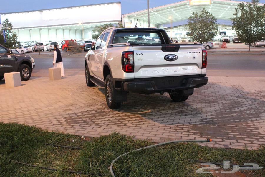 Ford Ranger half cab Gulf edition white gray 202363219364458883112