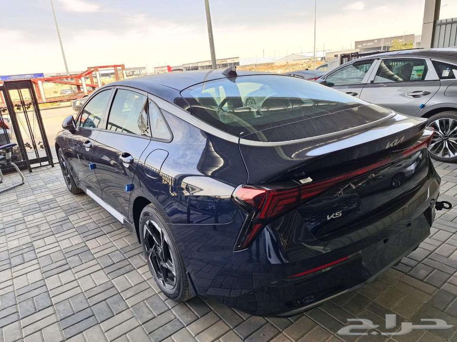 Kia K5 Standard and a half in 202563220863384194113