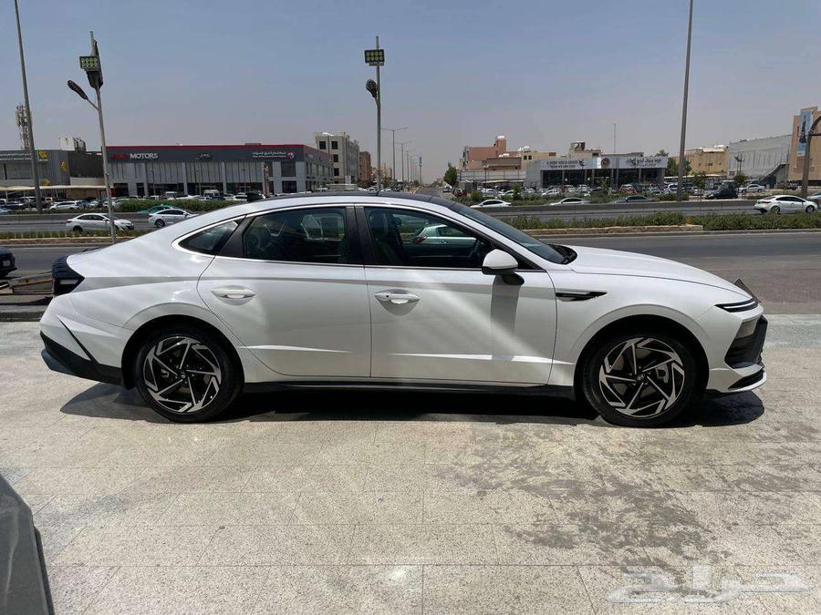 هيونداي سوناتا سمارت 2025 بسعر 106.950 ريال شامل الضريبة63219843040769114
