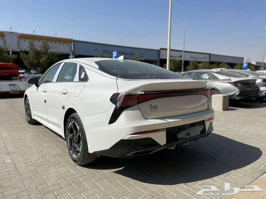 كيا K5 2025 استاندر مطور ( ابيض - رمادي )63219849640705111