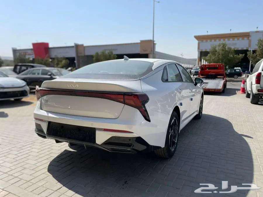 كيا K5 2025 استاندر مطور ( ابيض - رمادي )63219849640705113