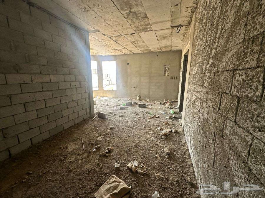 Two-floor building for sale63009820738819111