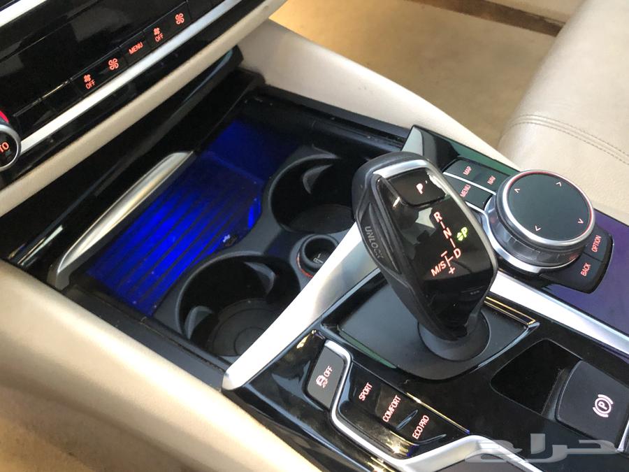 بي ام دبليو 2018 فئة 520i ممشي 114 ألف km63218332796803112