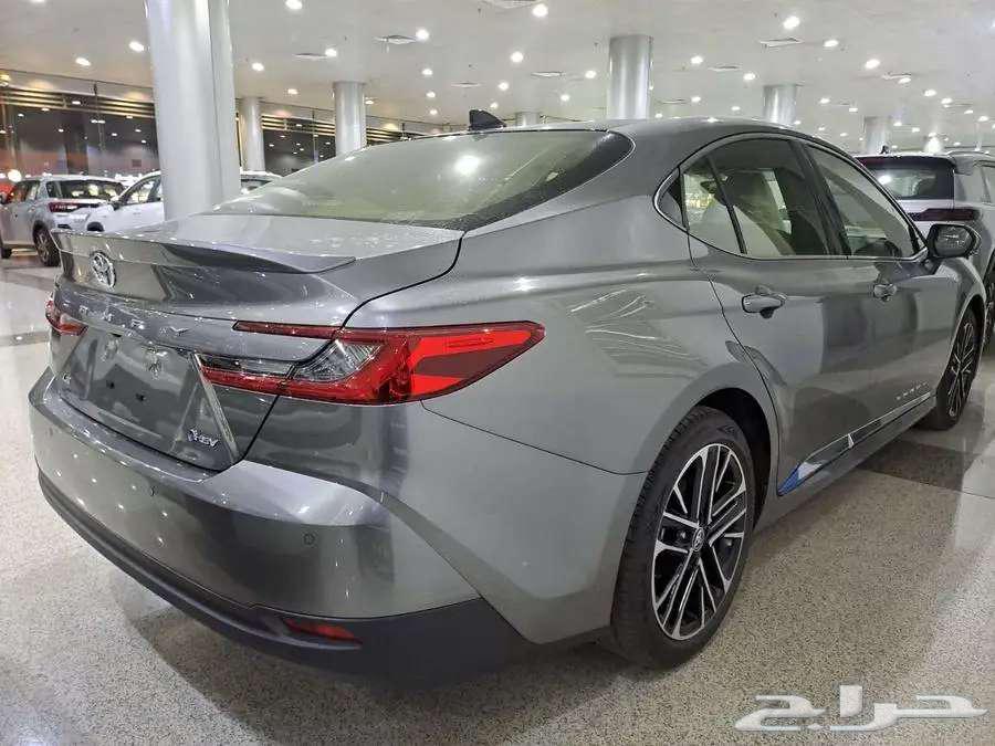 Camry LE Hybrid 2.5 Sedan Automatic (Gray 2025)63221377786881113