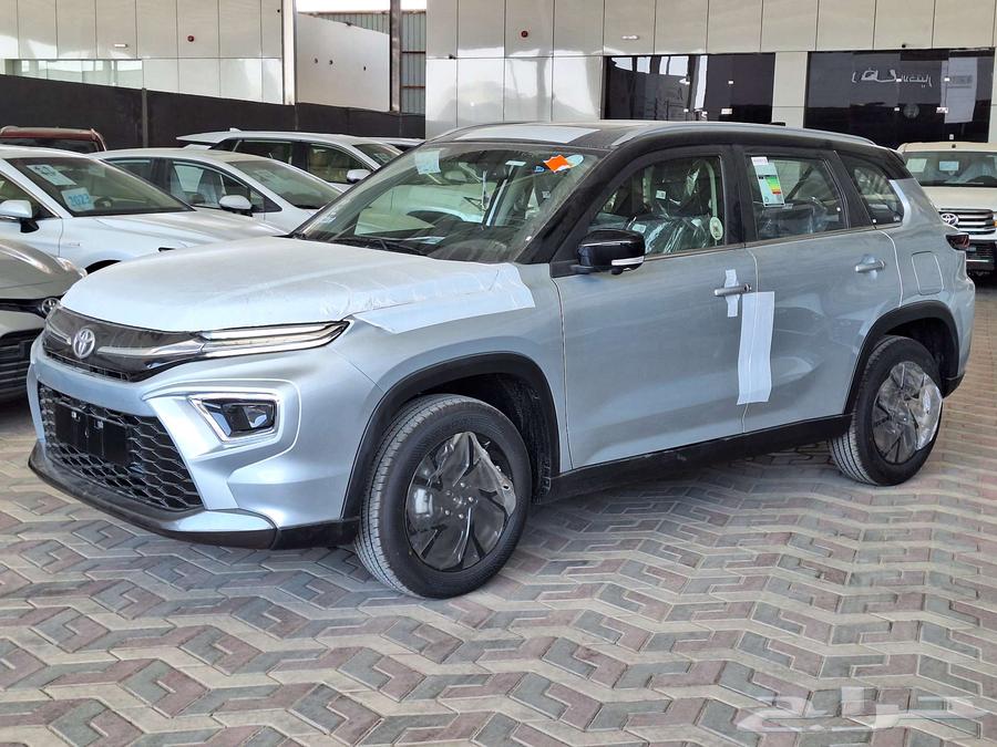Toyota Urban 2025 full option, 1.5 engine, cash and installment available63220844995969111