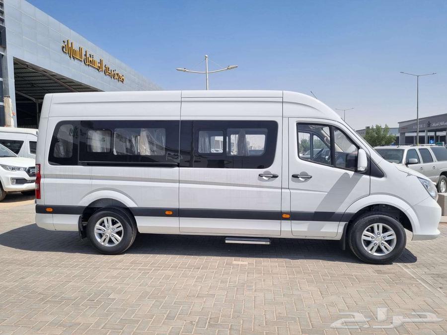 Photon 18-passenger diesel bus model 202563220856187649111