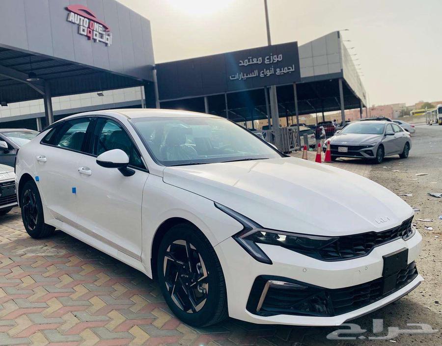 Kia K5 Standard upgraded and half option 2025 model, best prices for cash and installments.63221361555075112