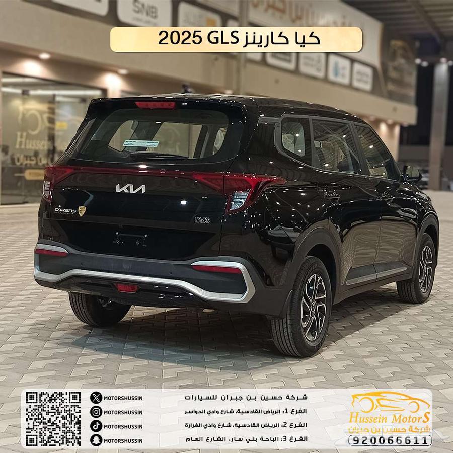 Open kilometer Kia Carens half-full 2025 agent warranty63221384812163112