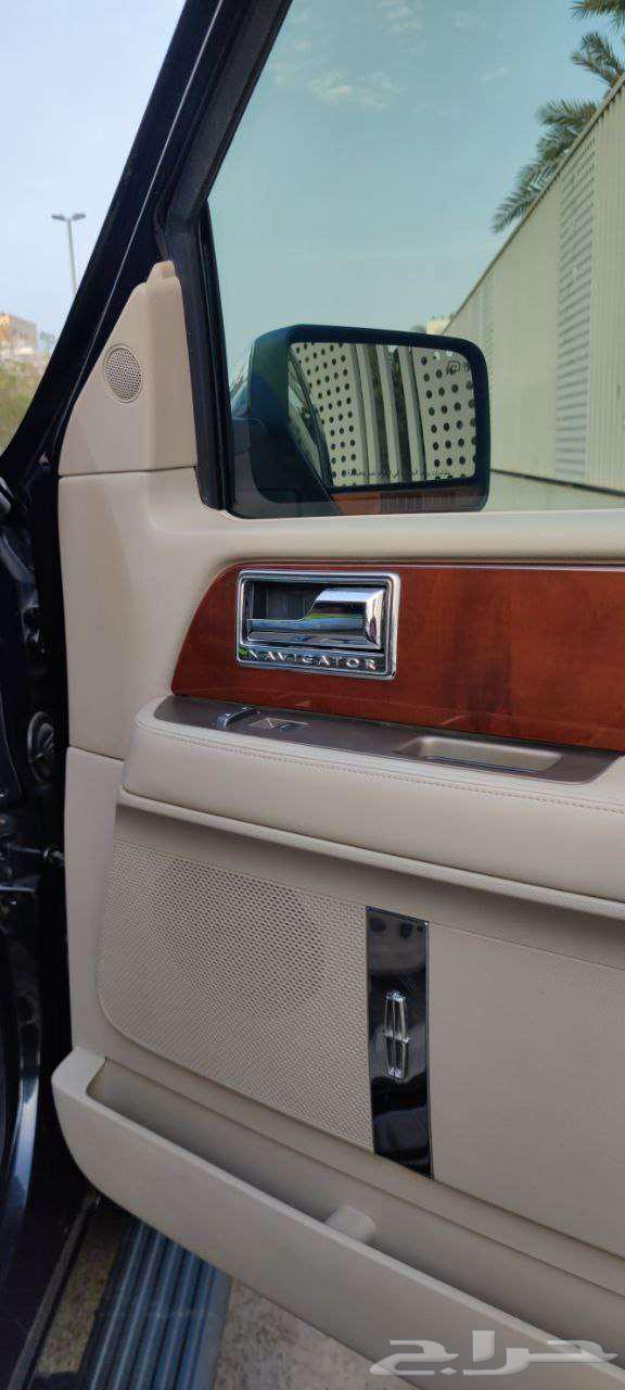 Lincoln Navigator Royal Distinguished63218353212547113