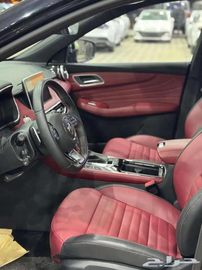 MG HS full option 2000 cc turbo, model 202363216864384642112