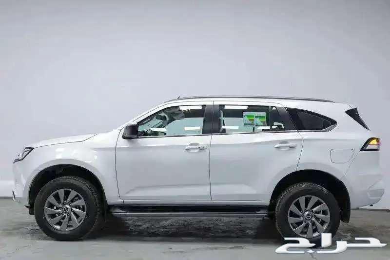 Isuzu MUX full option double cabin 2024 Ramadan offers63216860521346112