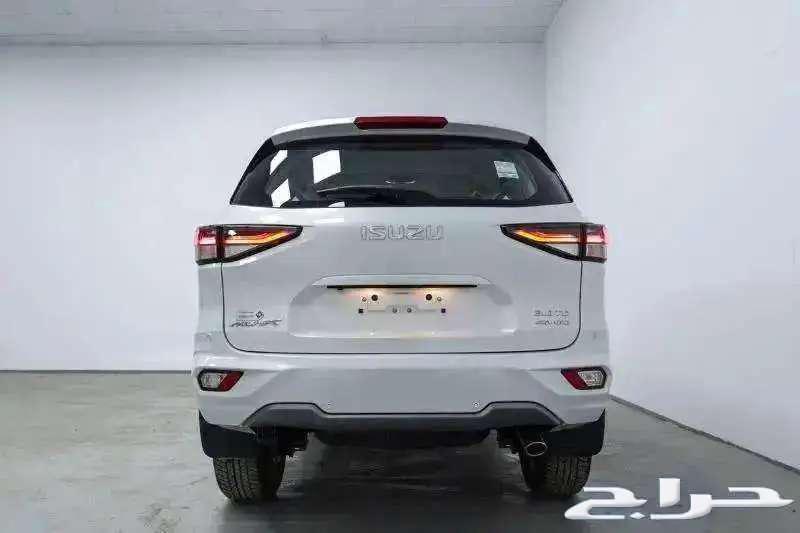 Isuzu MUX full option double cabin 2024 Ramadan offers63216860521346113